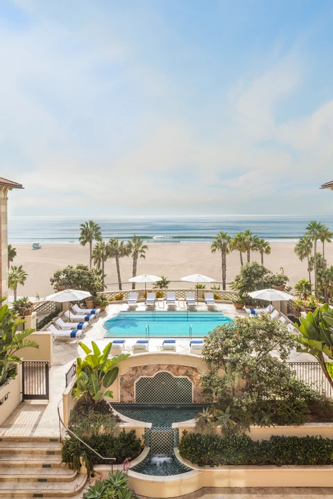 Hotel Casa Del Mar