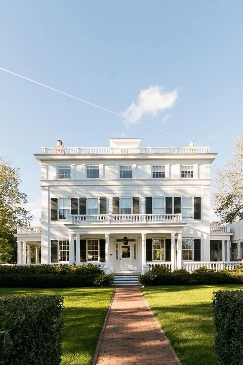 Topping Rose House