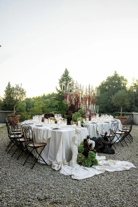 A Romantic Villa Editorial